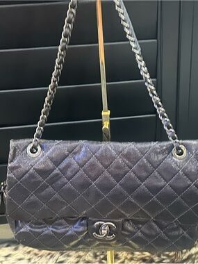 CHANEL Jumbo Easy Flap in Black/Gray Caviar- Great Condition - Authentic